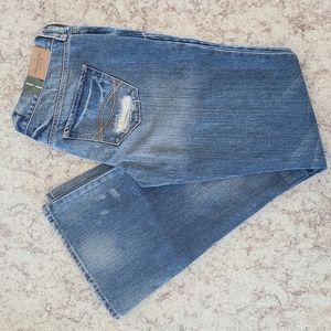 NWOT Abercrombie & Fitch Madison Flare Leg Jeans Size 4R (W27 L33)
